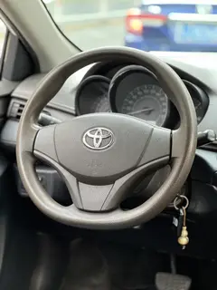 Toyota Vios 2014 1.5L Versión inteligente automática interior foto 13