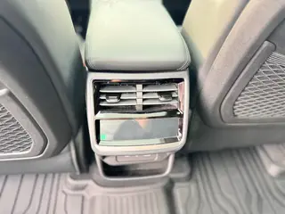 Geely Monjaro 2025 2.0TD Высокая работа автоматически с двумя приводами интерьер фото 17