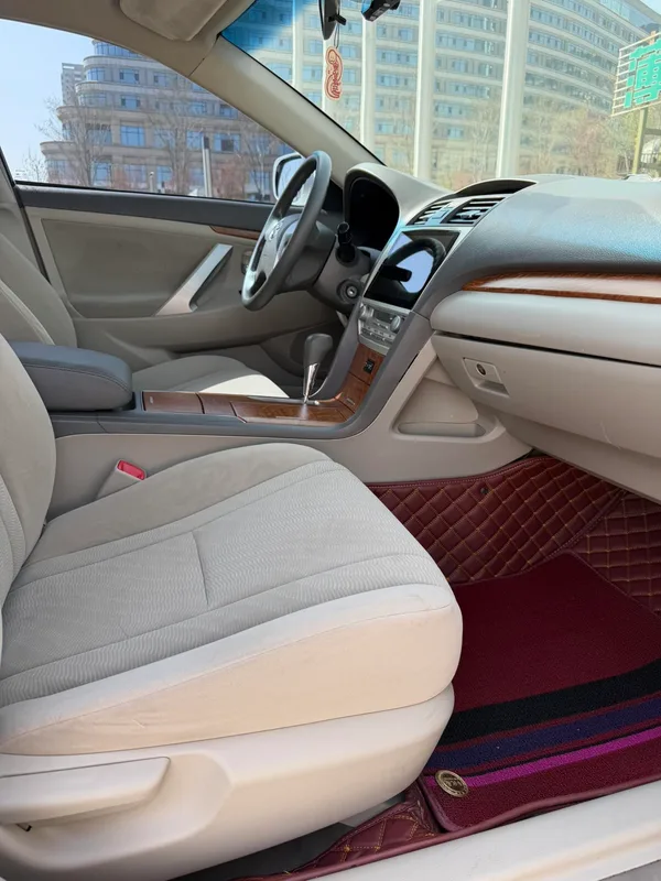 Toyota Camry 2010 200E Elite Edition interior photo 17