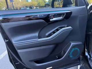 Toyota Highlander 2022 380T Édition de luxe à quatre roues motrices 7 Siège intérieur photo 11