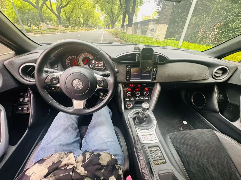 Toyota 86 2017 2.0L Tipo de lujo manual interior foto 8
