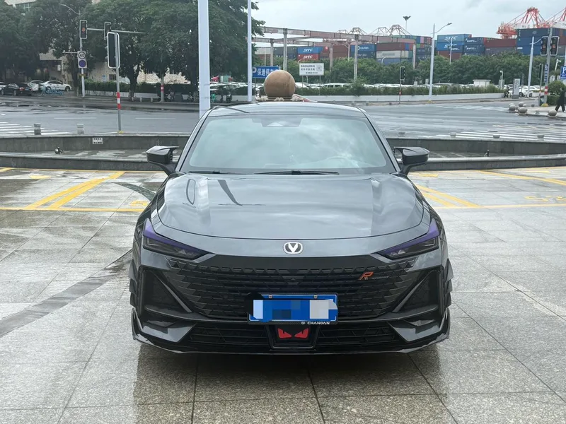 Changan UNI-V 2023 1.5T Спортивная версия экстерьер фото 2