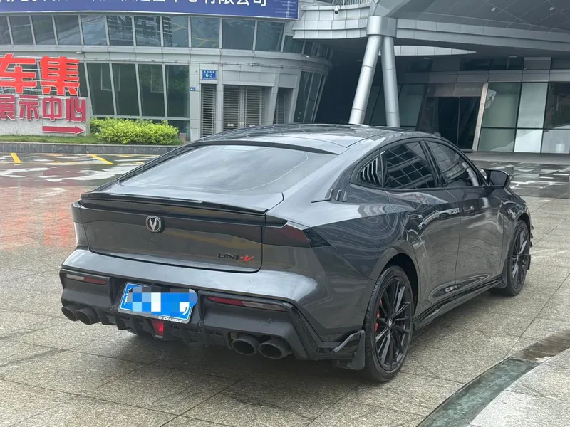 Changan UNI-V 2023 1.5T Спортивная версия экстерьер фото 4