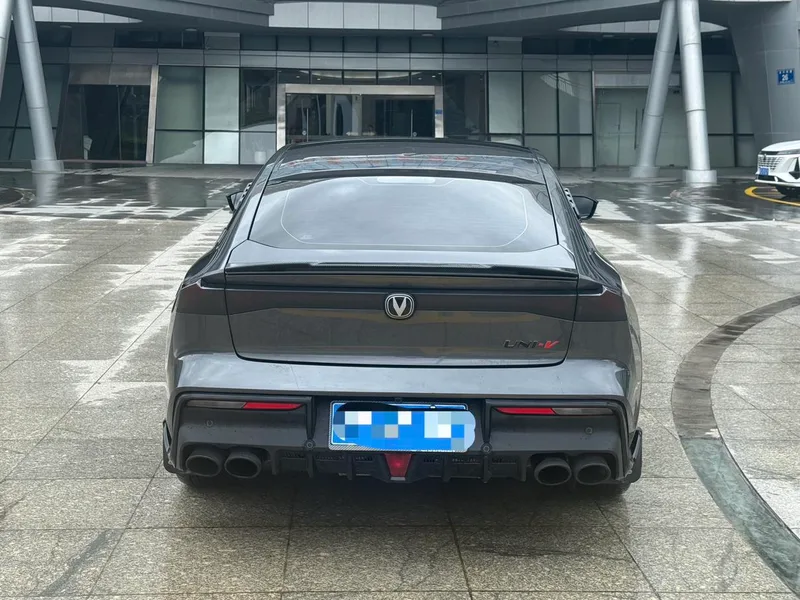 Changan UNI-V 2023 1.5T Спортивная версия экстерьер фото 5