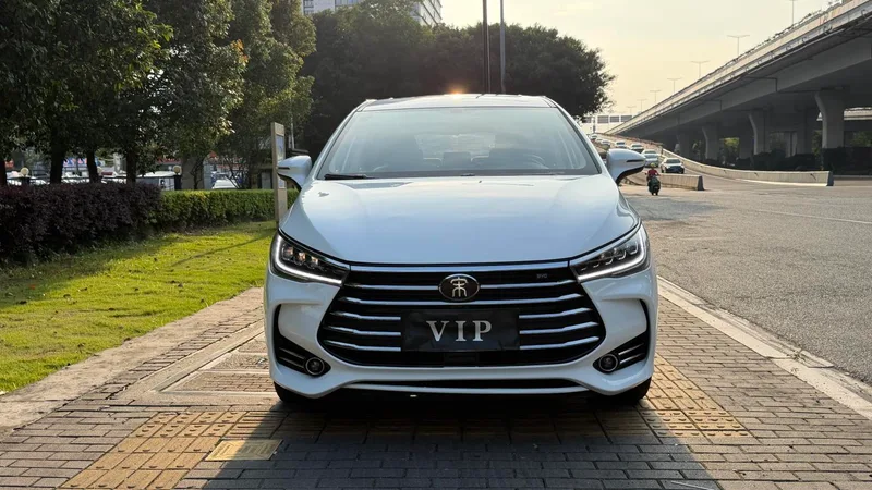 BYD Song MAX 2019 1.5T Tipo Ruiyi de conexión inteligente manual 7 Asiento País VI exterior foto 2