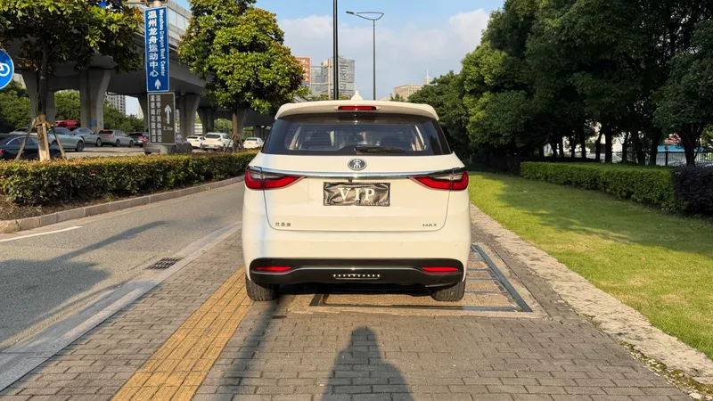 BYD Song MAX 2019 1.5T Tipo Ruiyi de conexión inteligente manual 7 Asiento País VI exterior foto 4
