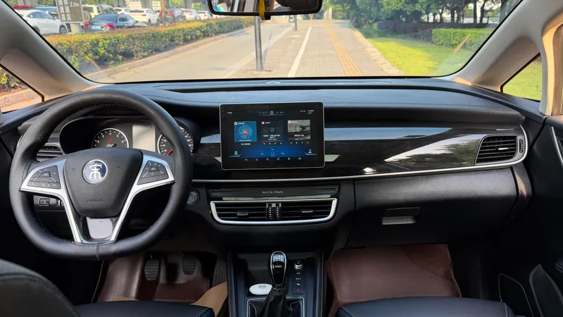 BYD Song MAX 2019 1.5T Tipo Ruiyi de conexión inteligente manual 7 Asiento País VI interior foto 11