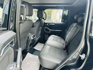 Jetour T2 2023 2.0TD Quatre roues motrices Traversée PRO intérieur photo 12