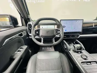 Jetour T2 2023 2.0TD Quatre roues motrices Traversée PRO intérieur photo 13