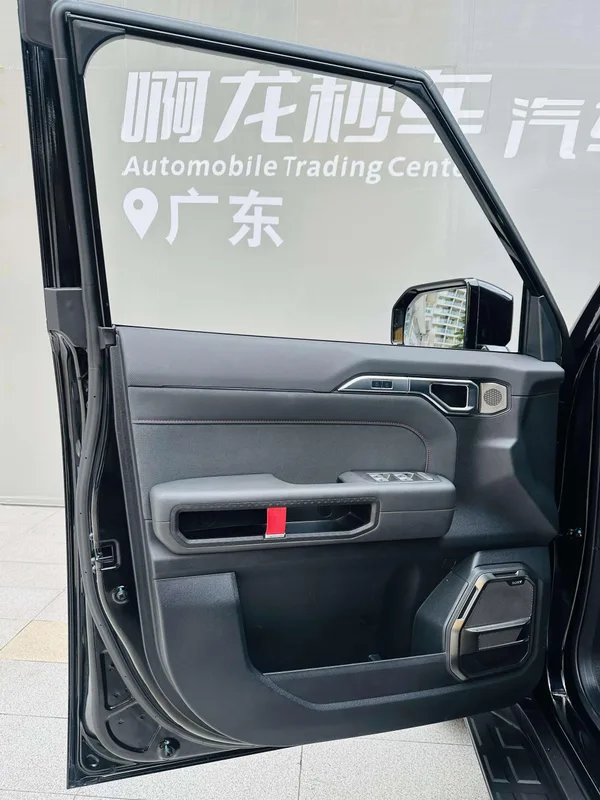 Jetour T2 2023 2.0TD Quatre roues motrices Traversée PRO intérieur photo 19