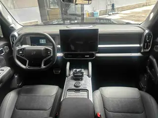 Jetour T2 2023 2.0TD Four-wheel drive Conquer interior photo 16