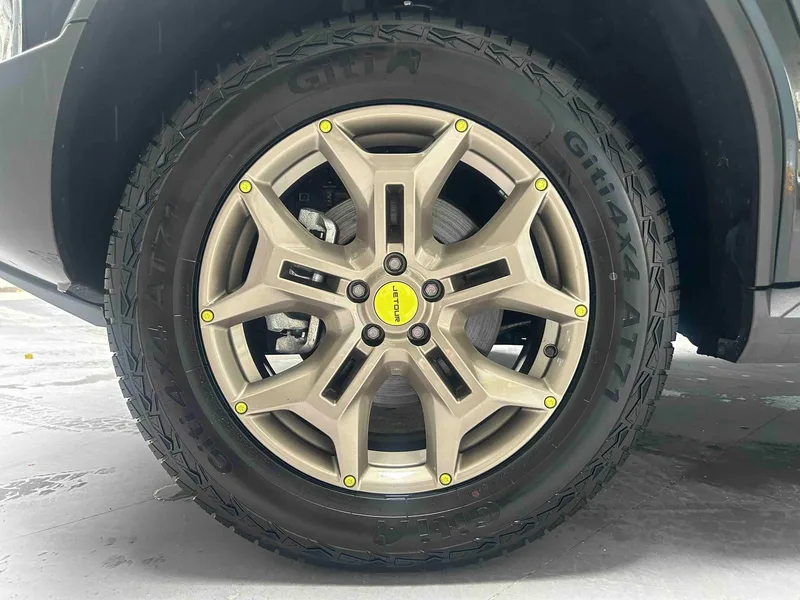 Jetour T2 2023 2.0TD Four-wheel drive Conquer interior photo 19