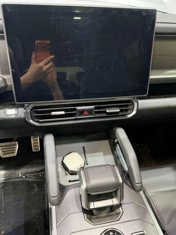 Jetour T2 2023 2.0TD Four-wheel drive Time travel PRO interior photo 10