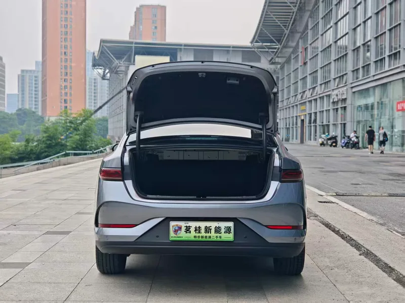 BYD Qin PLUS 2025 Versión de conducción inteligente 510KM Líder exterior foto 5