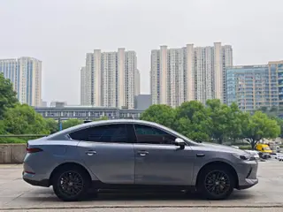 BYD Qin PLUS 2025 Versión de conducción inteligente 510KM Líder exterior foto 8