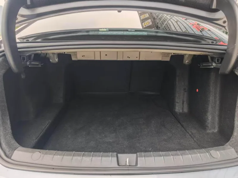 BYD Qin PLUS 2025 Versión de conducción inteligente 510KM Líder interior foto 11