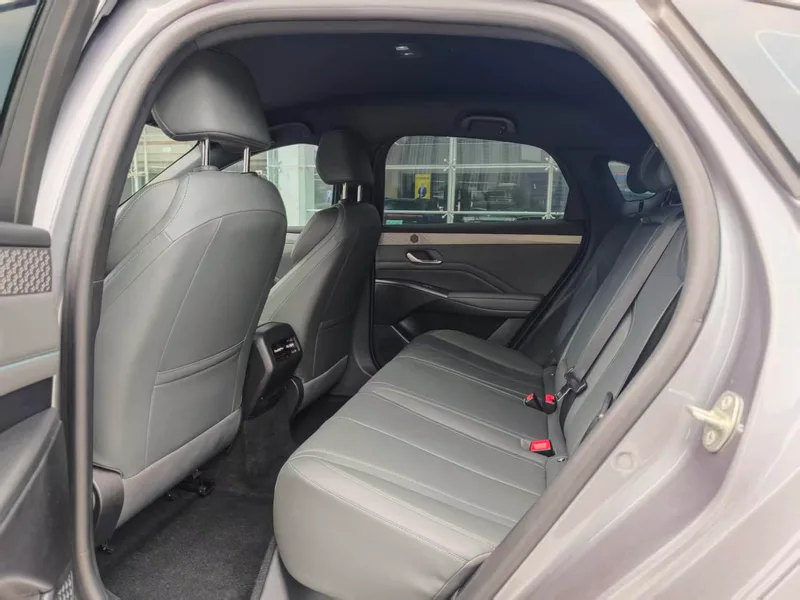 BYD Qin PLUS 2025 Versión de conducción inteligente 510KM Líder interior foto 13