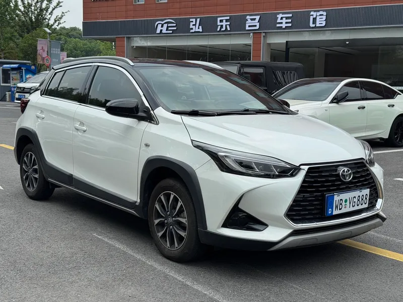 Toyota Yaris L 2021 1.5L CVT Version leader extérieur photo 3