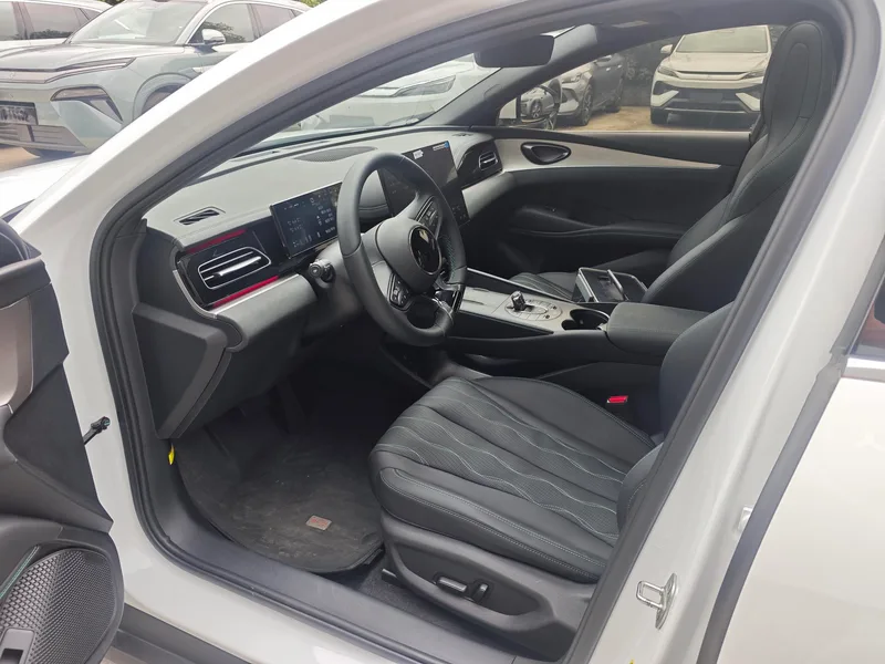 BYD SEAL 06DM 2025 Smart Driving Version DM-i 120KM Flagship interior photo 9