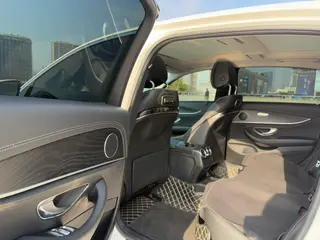 Mercedes-Benz E-Class 2019 E 300 L Sports fashion type interior photo 15