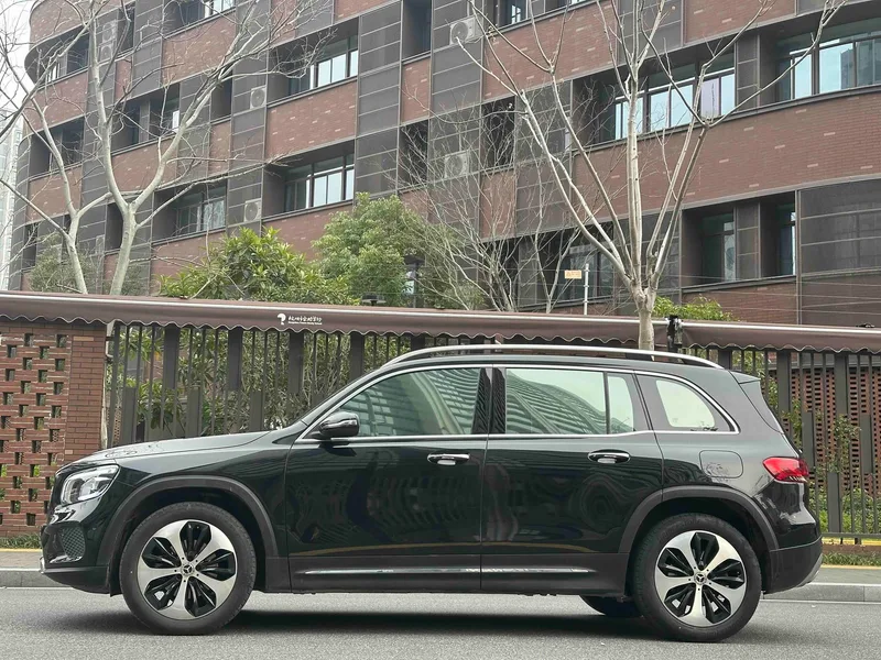 Mercedes-Benz GLB 2021 GLB 200 Fashionable exterior photo 2