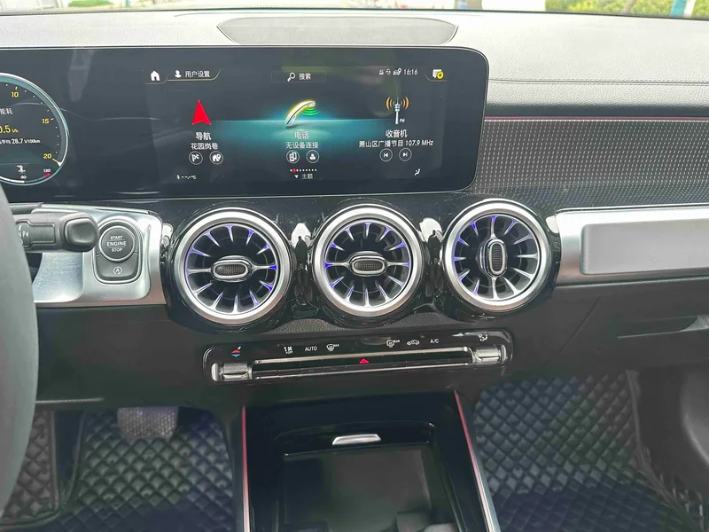 Mercedes-Benz GLB 2021 GLB 200 Fashionable interior photo 8