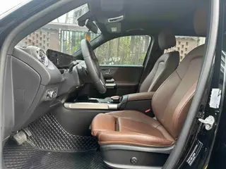 Mercedes-Benz GLB 2021 GLB 200 Fashionable interior photo 10