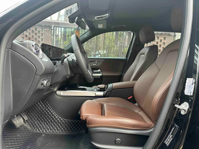 Mercedes-Benz GLB 2021 GLB 200 Fashionable interior photo 10
