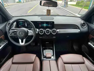 Mercedes-Benz GLB 2021 GLB 200 Fashionable interior photo 11
