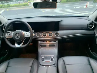 Mercedes-Benz E-Class 2019 Reforma E 300 L Tipo de moda deportiva interior foto 9