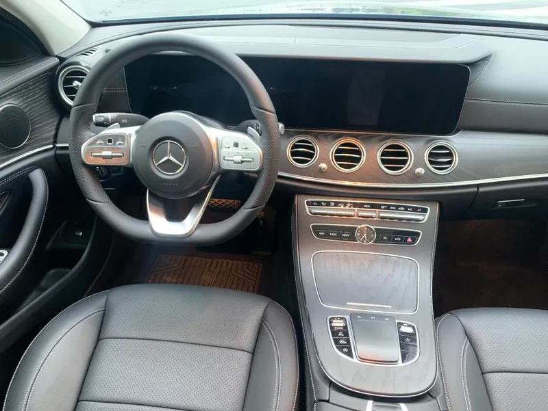Mercedes-Benz E-Class 2019 Reforma E 300 L Tipo de moda deportiva interior foto 10