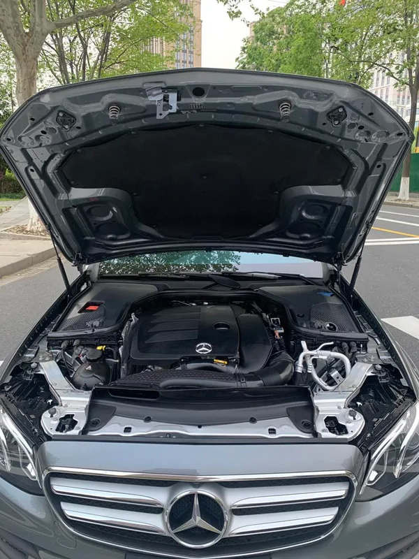 Mercedes-Benz E-Class 2019 Reforma E 300 L Tipo de moda deportiva interior foto 11