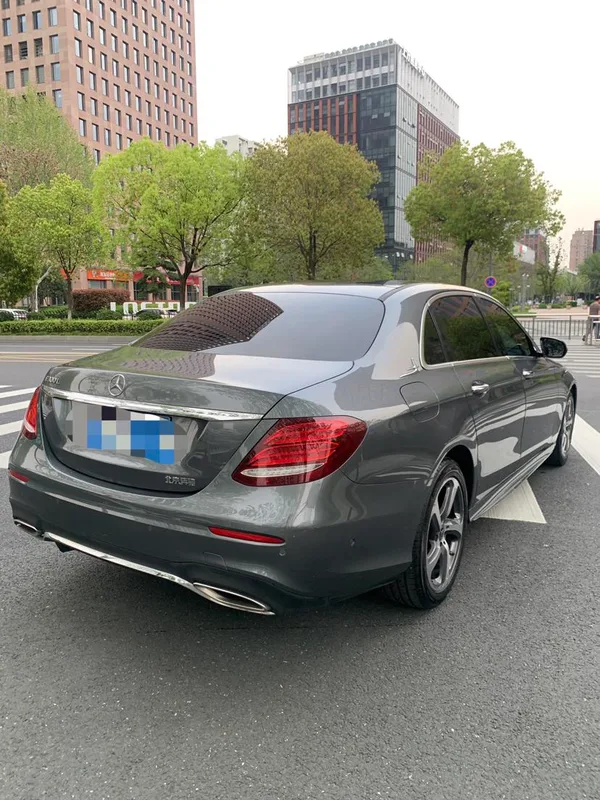 Mercedes-Benz E-Class 2019 Reforma E 300 L Tipo de moda deportiva interior foto 13