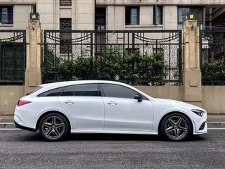 Mercedes-Benz CLA 2020 CLA 200 Voiture de sport de chasse à cinq portes extérieur photo 3