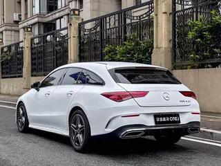 Mercedes-Benz CLA 2020 CLA 200 Voiture de sport de chasse à cinq portes extérieur photo 4