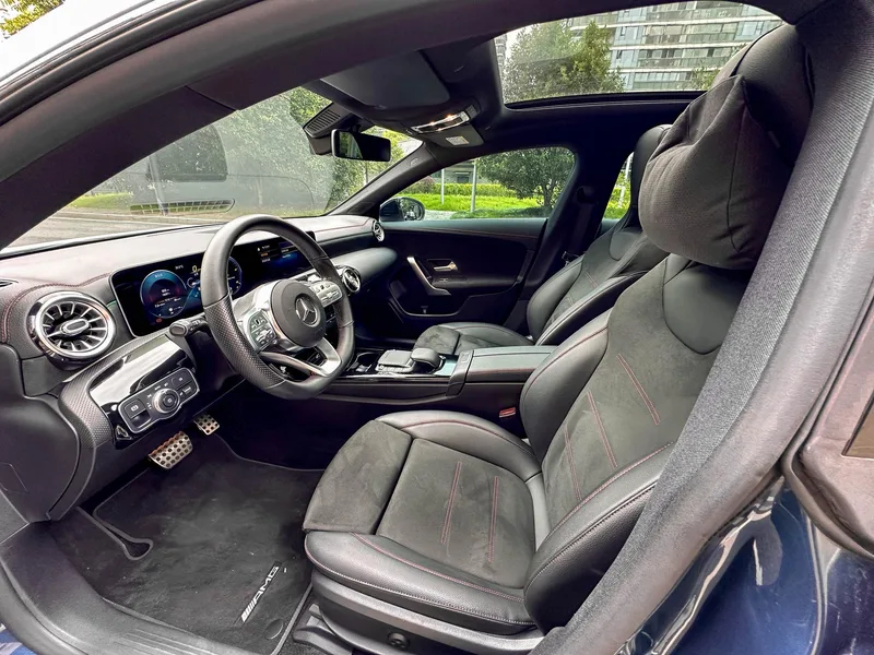 Mercedes-Benz CLA 2020 CLA 200 Voiture de sport de chasse à cinq portes intérieur photo 9