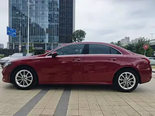 Mercedes-Benz A-Class 2022 Reforma A 200 L Edición de moda de coche deportivo interior foto 11
