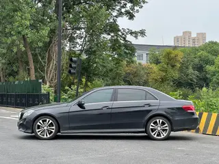 Mercedes-Benz E-Class 2015 Mise à jour E 260 L Sportif extérieur photo 4
