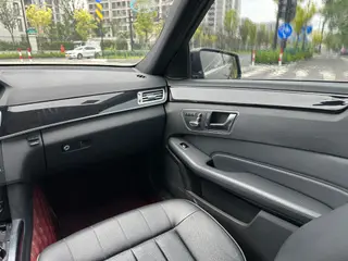 Mercedes-Benz E-Class 2015 Mise à jour E 260 L Sportif intérieur photo 20