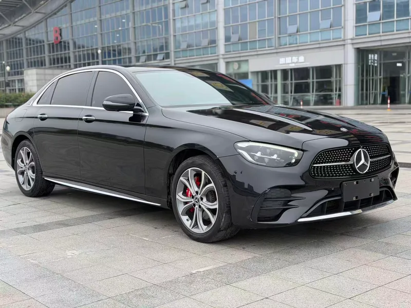 Mercedes-Benz E-Class 2021 E 300 L Fashionable sports car exterior photo 3