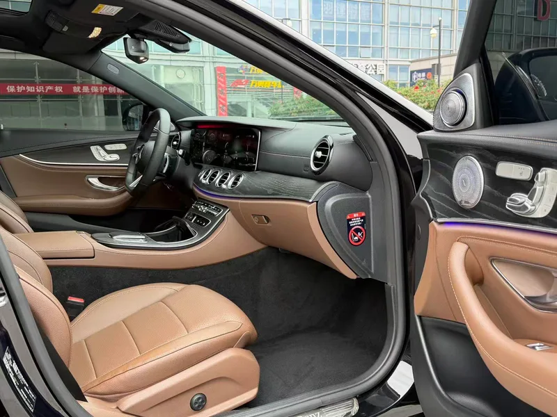 Mercedes-Benz E-Class 2021 E 300 L Fashionable sports car exterior photo 6