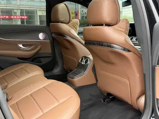 Mercedes-Benz E-Class 2021 E 300 L Fashionable sports car interior photo 7