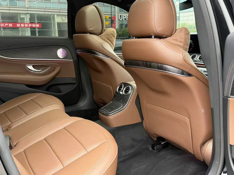 Mercedes-Benz E-Class 2021 E 300 L Fashionable sports car interior photo 7