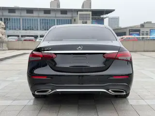 Mercedes-Benz E-Class 2021 E 300 L Fashionable sports car interior photo 8