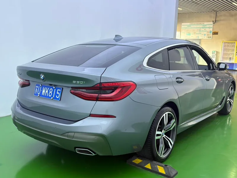 BMW 6 Series GT 2019 630i M Sports Grand Traveler Edition interior photo 17