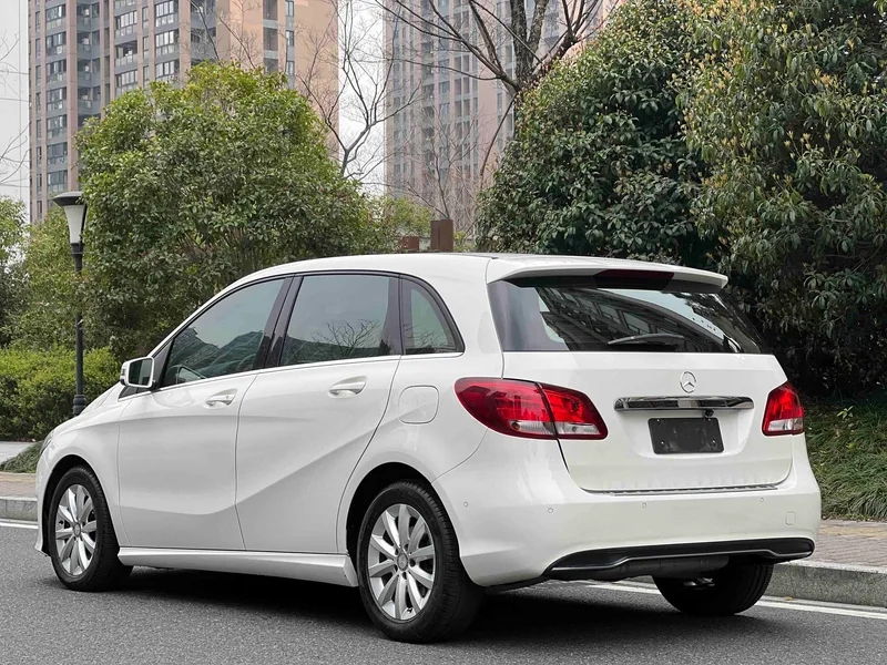 Mercedes-Benz B-Class 2017 B 180 extérieur photo 4