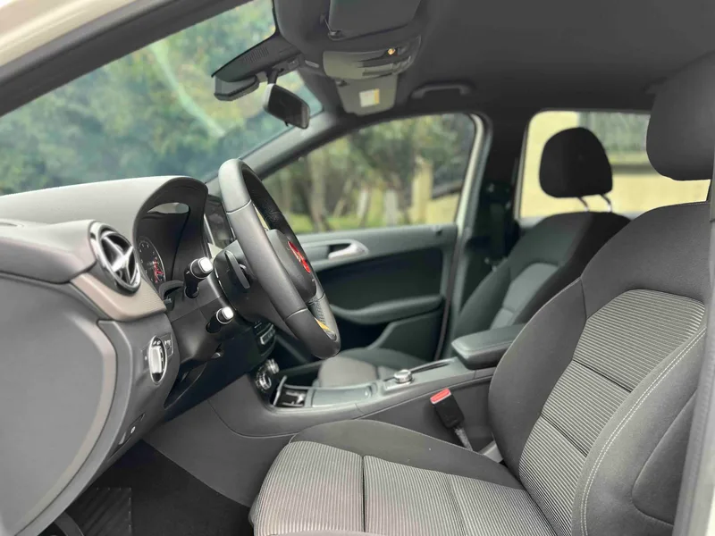 Mercedes-Benz B-Class 2017 B 180 extérieur photo 8