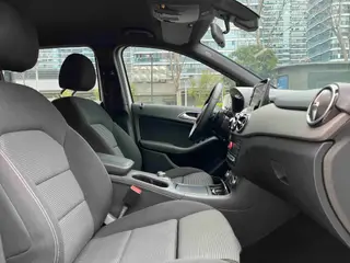 Mercedes-Benz B-Class 2017 B 180 intérieur photo 12