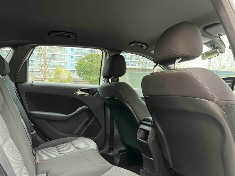 Mercedes-Benz B-Class 2017 B 180 intérieur photo 13