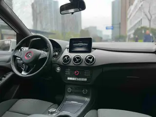 Mercedes-Benz B-Class 2017 B 180 intérieur photo 15